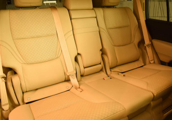 Подержанный автомобиль Toyota Land Cruiser Suv 2021 года (22 фото)