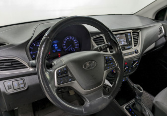 Подержанный автомобиль Hyundai Solaris Sedan 2019 года (13 фото)