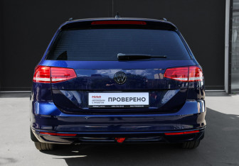 Подержанный автомобиль Volkswagen Passat Wagon 2018 года (5 фото)