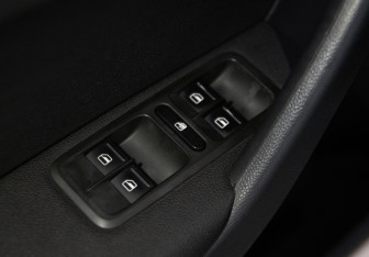 Подержанный автомобиль Skoda Yeti 2011 года (10 фото)