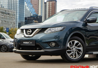 Подержанный автомобиль Nissan X-Trail 2015 года (17 фото)
