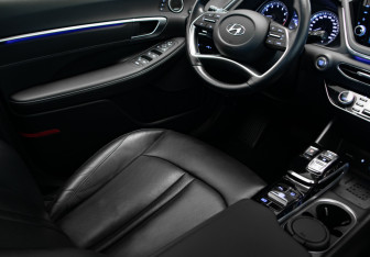 Подержанный автомобиль Hyundai Sonata 2020 года (20 фото)