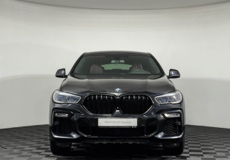 Подержанный автомобиль BMW X6 2020 года (3 фото)