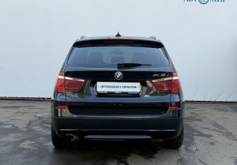 Подержанный автомобиль BMW X3 2011 года (6 фото)
