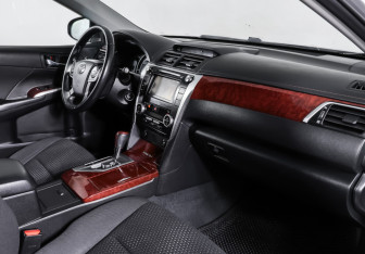 Подержанный автомобиль Toyota Camry Sedan 2013 года (11 фото)