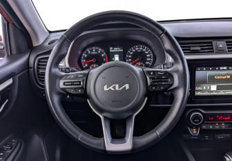 Подержанный автомобиль Kia Rio Hatchback 2022 года (22 фото)
