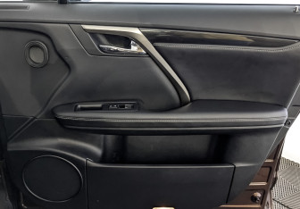 Подержанный автомобиль Lexus RX 2018 года (25 фото)