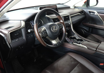 Подержанный автомобиль Lexus RX 2019 года (9 фото)