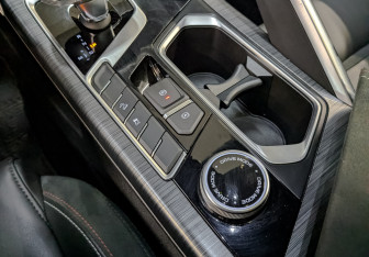 Подержанный автомобиль Geely Tugella 2022 года (27 фото)