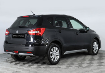 Подержанный автомобиль Suzuki SX4 Hatchback 2021 года (3 фото)