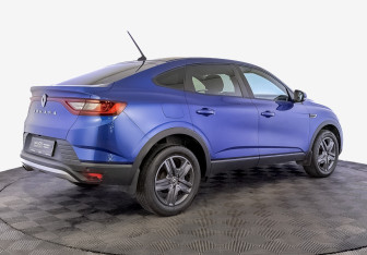Подержанный автомобиль Renault Arkana 2021 года (5 фото)