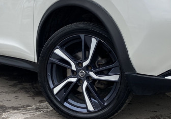 Подержанный автомобиль Nissan Juke 2018 года (9 фото)