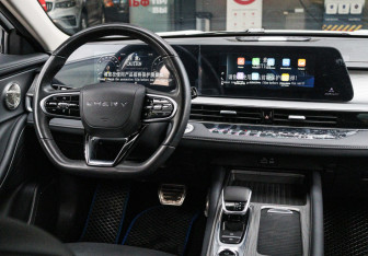 Подержанный автомобиль Chery Arrizo 8 2024 года (10 фото)