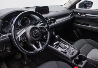 Подержанный автомобиль Mazda CX-5 2017 года (9 фото)