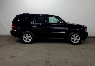Подержанный автомобиль Chevrolet Tahoe 2013 года (8 фото)