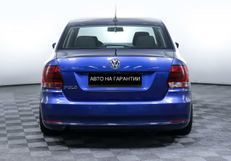 Подержанный автомобиль Volkswagen Polo Sedan 2018 года (3 фото)