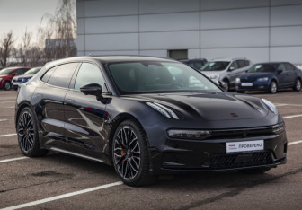 Подержанный автомобиль Zeekr 001 2023 года (3 фото)