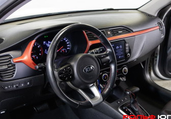 Подержанный автомобиль Kia Rio Sedan 2021 года (10 фото)