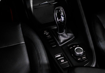 Подержанный автомобиль BMW X1 2018 года (17 фото)