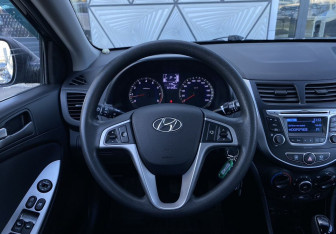 Подержанный автомобиль Hyundai Solaris Sedan 2016 года (13 фото)