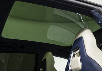 Подержанный автомобиль Zeekr 001 2023 года (21 фото)