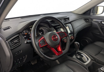 Подержанный автомобиль Nissan X-Trail 2018 года (16 фото)