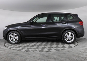 Подержанный автомобиль BMW X3 2019 года (5 фото)