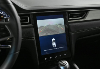 Подержанный автомобиль JAC J7 2022 года (8 фото)