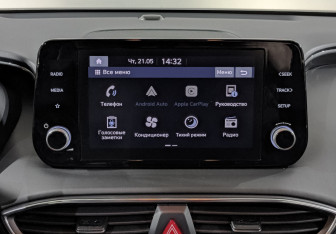 Подержанный автомобиль Hyundai Santa Fe 2022 года (17 фото)