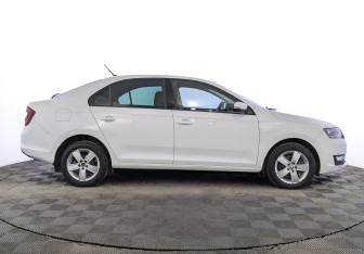 Подержанный автомобиль Skoda Rapid Liftback 2019 года (4 фото)
