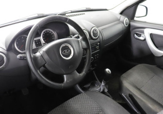 Подержанный автомобиль LADA (ВАЗ) Largus Wagon 2015 года (7 фото)