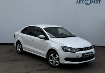 Подержанный автомобиль Volkswagen Polo Sedan 2012 года (3 фото)