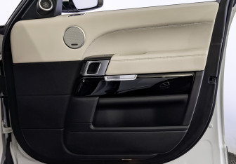 Подержанный автомобиль Land Rover Range Rover 2016 года (25 фото)