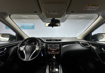 Подержанный автомобиль Nissan Qashqai 2016 года (12 фото)