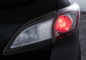 Подержанный автомобиль Mazda 3 Hatchback 2013 года (7 фото)