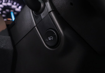 Подержанный автомобиль Ford Explorer 2014 года (10 фото)