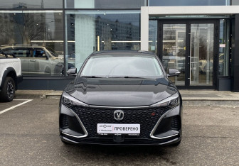 Подержанный автомобиль Changan Eado Plus 2023 года (2 фото)