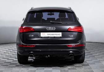 Подержанный автомобиль Audi Q5 2013 года (6 фото)