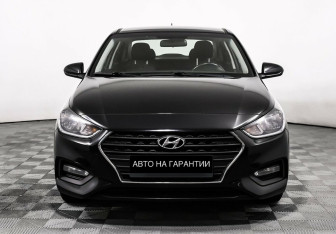Подержанный автомобиль Hyundai Solaris Sedan 2017 года (2 фото)
