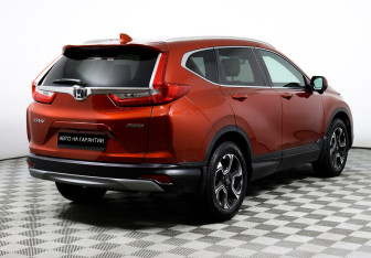 Подержанный автомобиль Honda CR-V 2019 года (5 фото)