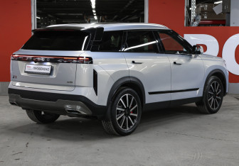 Подержанный автомобиль Jaecoo J7 2023 года (5 фото)