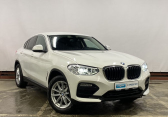 Подержанный автомобиль BMW X4 2019 года (3 фото)