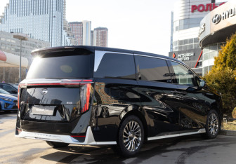 Подержанный автомобиль GAC M8 2024 года (5 фото)