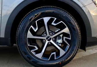 Новый Kia Sportage 2025 (8 фото)