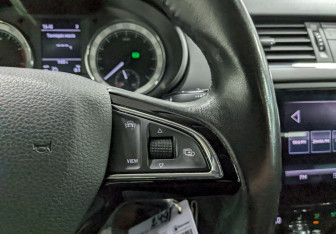 Подержанный автомобиль Skoda Octavia Liftback 2019 года (27 фото)