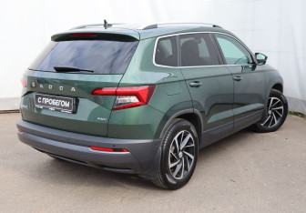 Подержанный автомобиль Skoda Karoq 2022 года (4 фото)