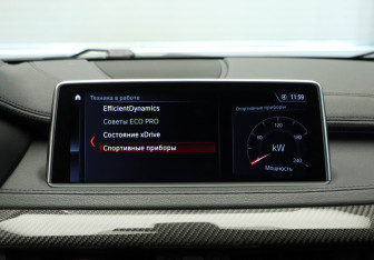 Подержанный автомобиль BMW X6 2019 года (20 фото)