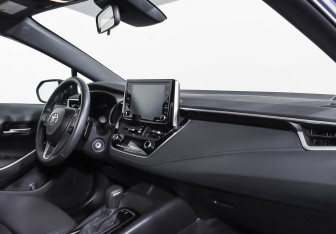 Подержанный автомобиль Toyota Corolla Sedan 2021 года (9 фото)