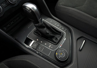 Подержанный автомобиль Volkswagen Tiguan 2018 года (28 фото)