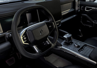 Подержанный автомобиль Jetour T2 2024 года (16 фото)